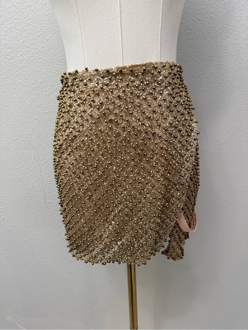 NWT Oh Polly Gold Pearl Embellished Mini Skirt Glam Party Size 0 - Picture 2 of 4